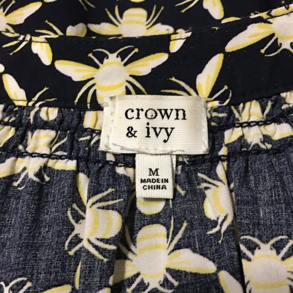 Crown & Ivy Navy Top with Cute Bee Print!  Medium - Picture 6 of 6